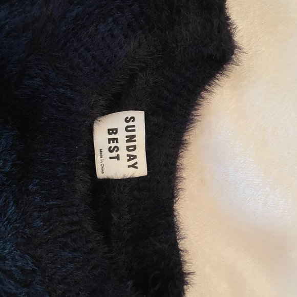 Sunday Best Aritiza Kitten Sweater Knit Black NWT cozy sweatshirt top blouse - Picture 8 of 8